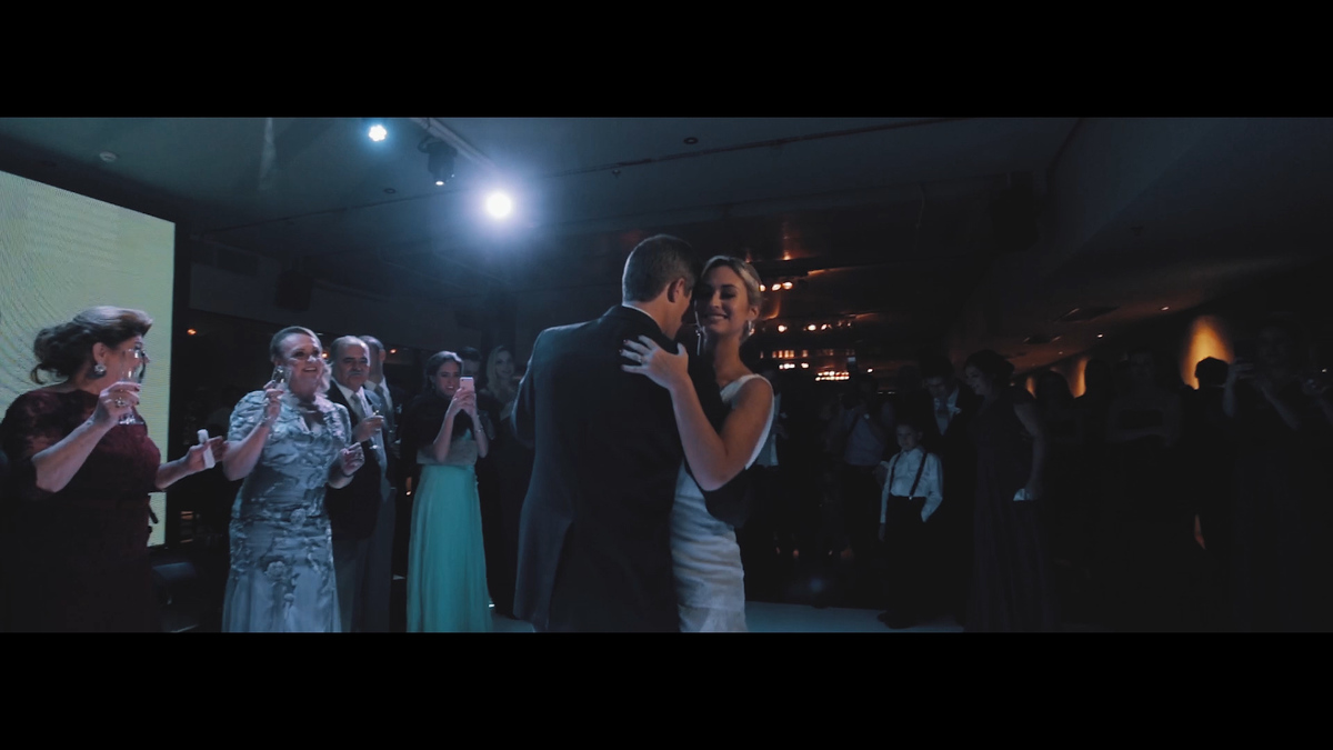 FOTOGRAFIA DANÇA DOS NOIVOS NO ESPAÇO TRIO PÉRGOLA EM SÃO PAULO POR HRT FILMES