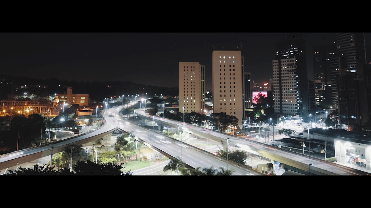 FOTOGRAFIA NOTURNA NO ESPAÇO TRIO PÉRGOLA EM SÃO PAULO POR HRT FILMES