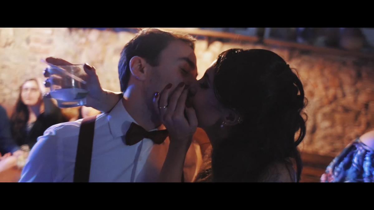 FOTOGRAFIA FESTA DE CASAMENTO BISTRÔ OUVIDOR POR HRT FILMES