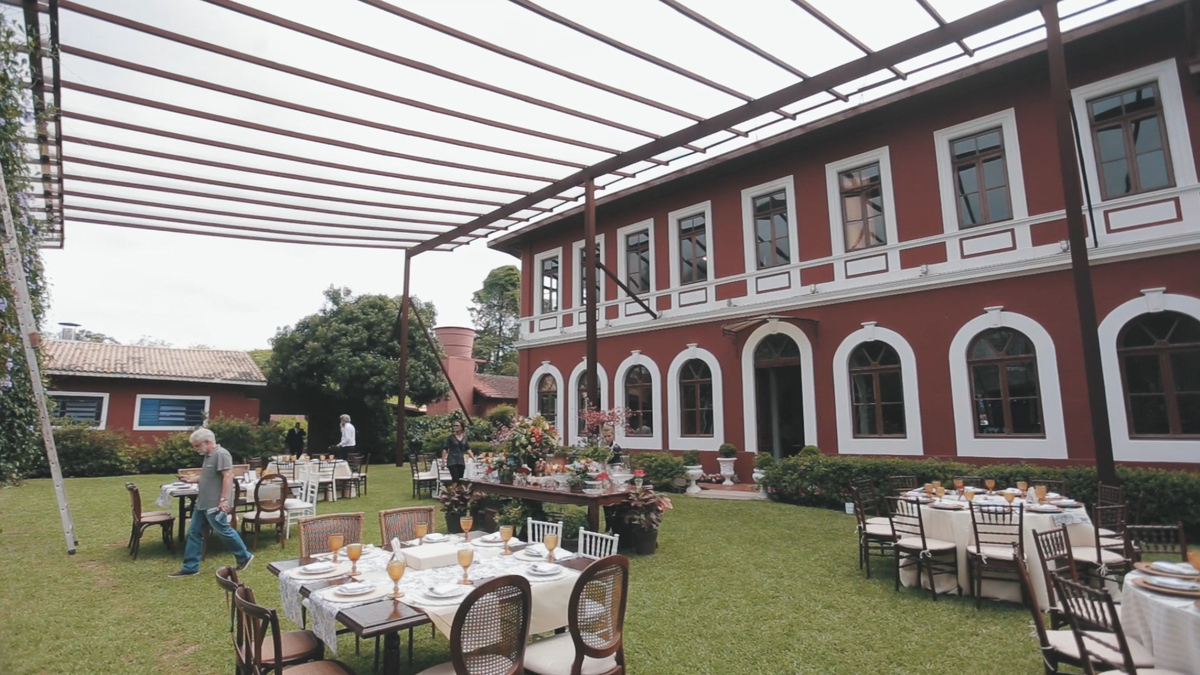 FOTOGRAFIA DE CASAMENTO DE DECORAÇÃO NO CAMPO FAZENDA DONA CATARINA POR HRT FILMES