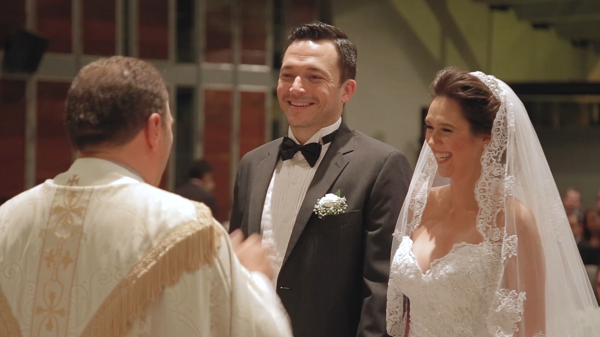 FOTOGRAFIA DE CASAMENTO CERIMÔNIA RELIGIOSA IGREJA CRUZ TORTA POR HRT FILMES