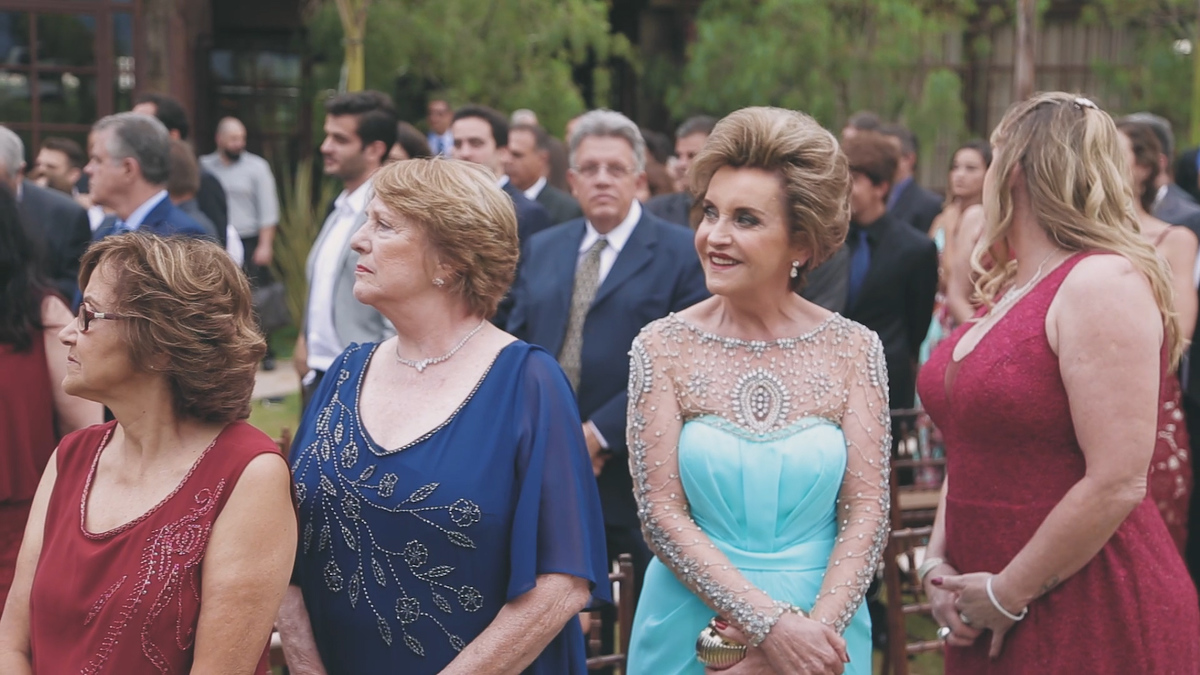 FOTOGRAFIA DE CASAMENTO FAMILIARES NA CERIMÔNIA REALIZADA NO HOTEL VILLA D'ANGELO EM ITATIBA SÃO PAULO POR HRT FILMES