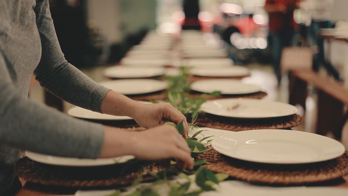 VÍDEO DE CASAMENTO MARLU E DIOGO IMAGEM  DA MESA DOS CONVIDADOS DO CASAMENTO PARANÁ BRASIL POR HRT  FILMES