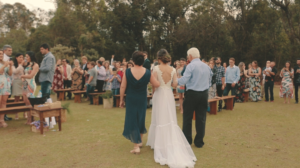 VÍDEO DE CASAMENTO MARLU E DIOGO IMAGEM NOIVA ENTRANDO NA CERIMONIA PARANÁ BRASIL POR HRT  FILMES