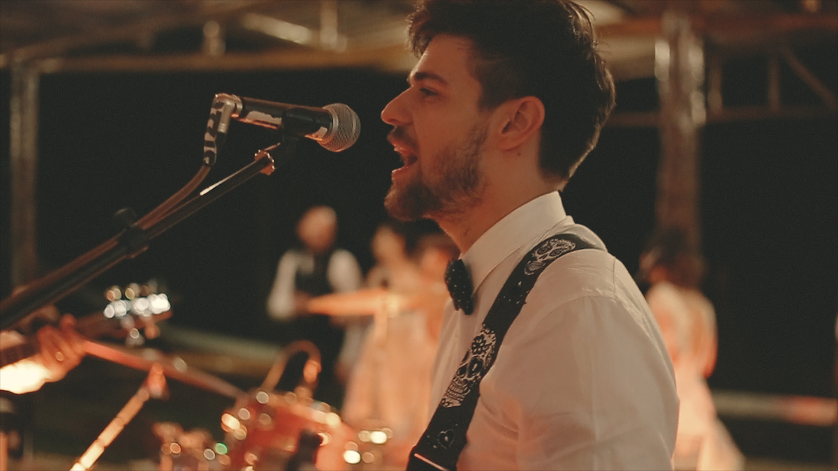 VÍDEO DE CASAMENTO MARLU E DIOGO IMAGEM DA FESTA DE CASAMENTO NOIVO TOCANDO E CANTANDO PARANÁ BRASIL POR HRT  FILMES