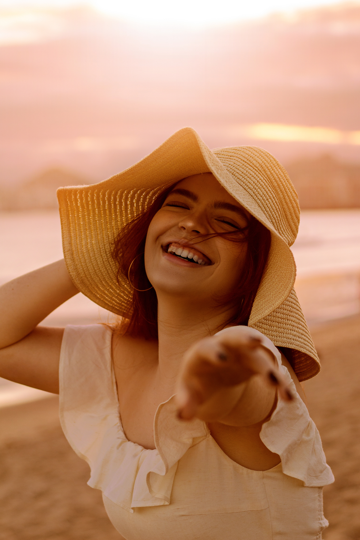 ensaio feminino externo na praia em vitória, espírito santo