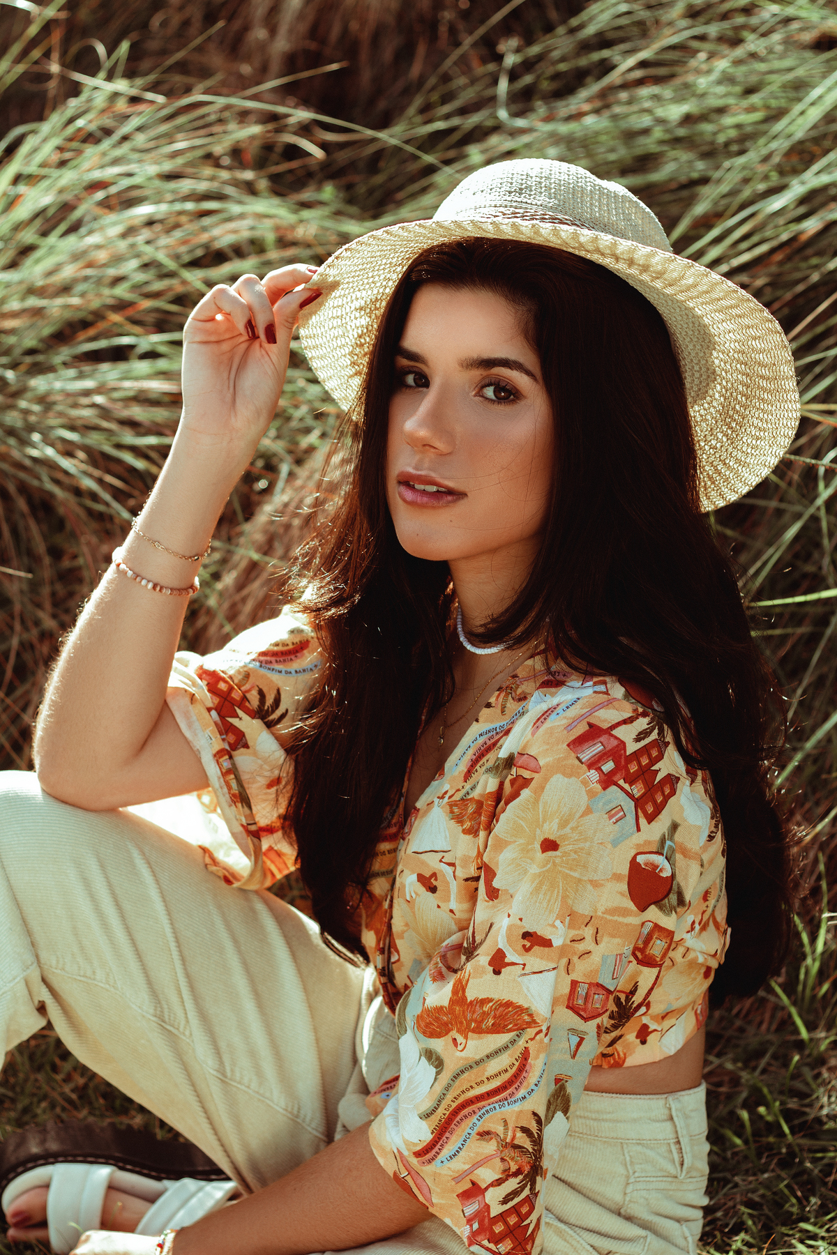 ensaio feminino externo, estilo camponesa, realizado no parque pedra da cebola em Vitória, ES