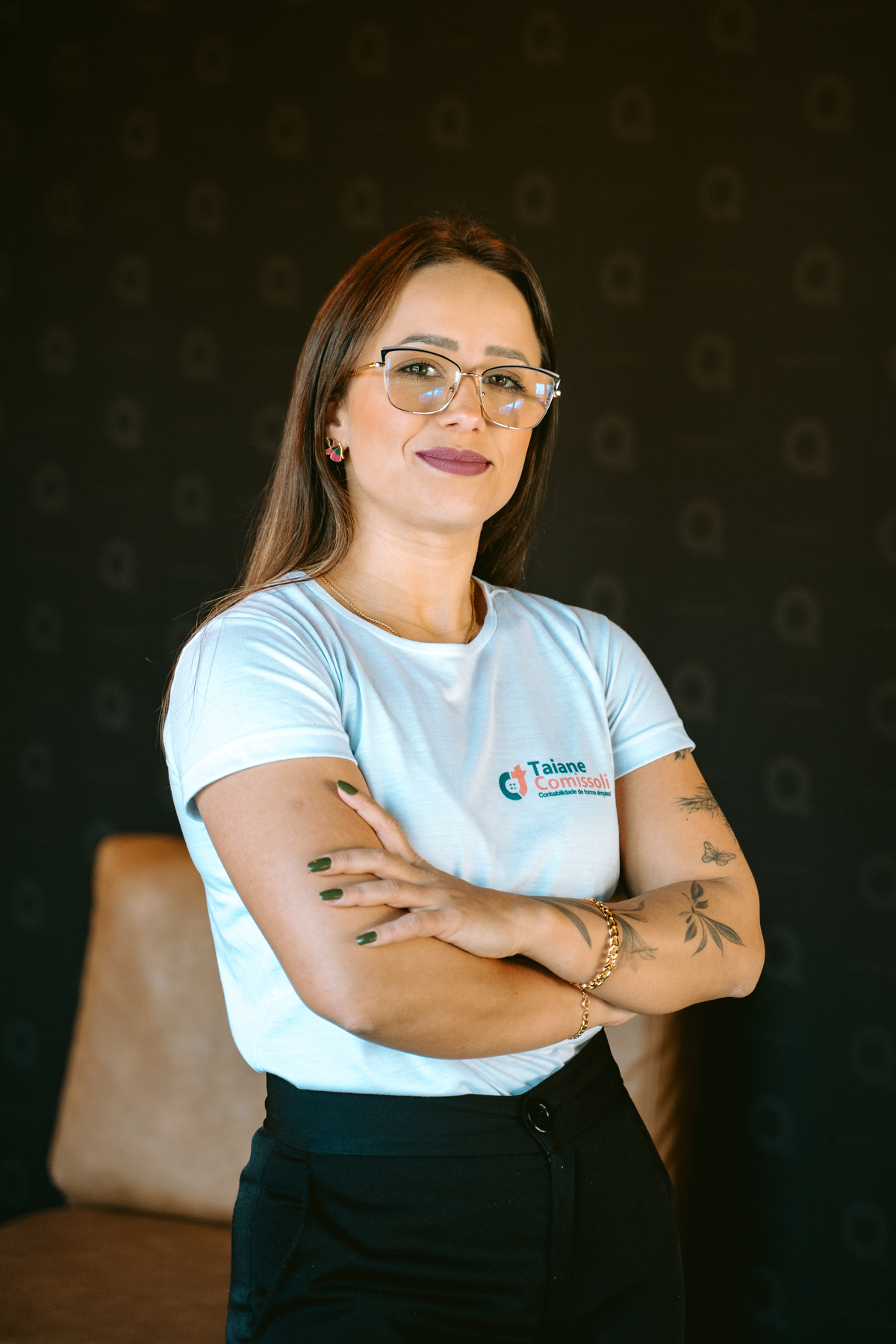 ensaio feminino empresarial profissional interno para contadora - julia motti fotografai em tramandai