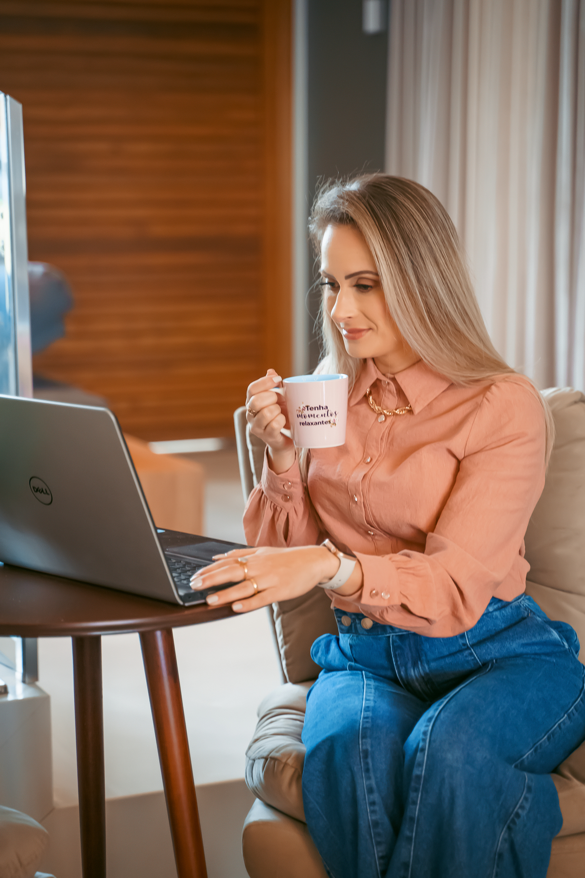 ensaio feminino empresarial profissional engenheira em tramandai em casa