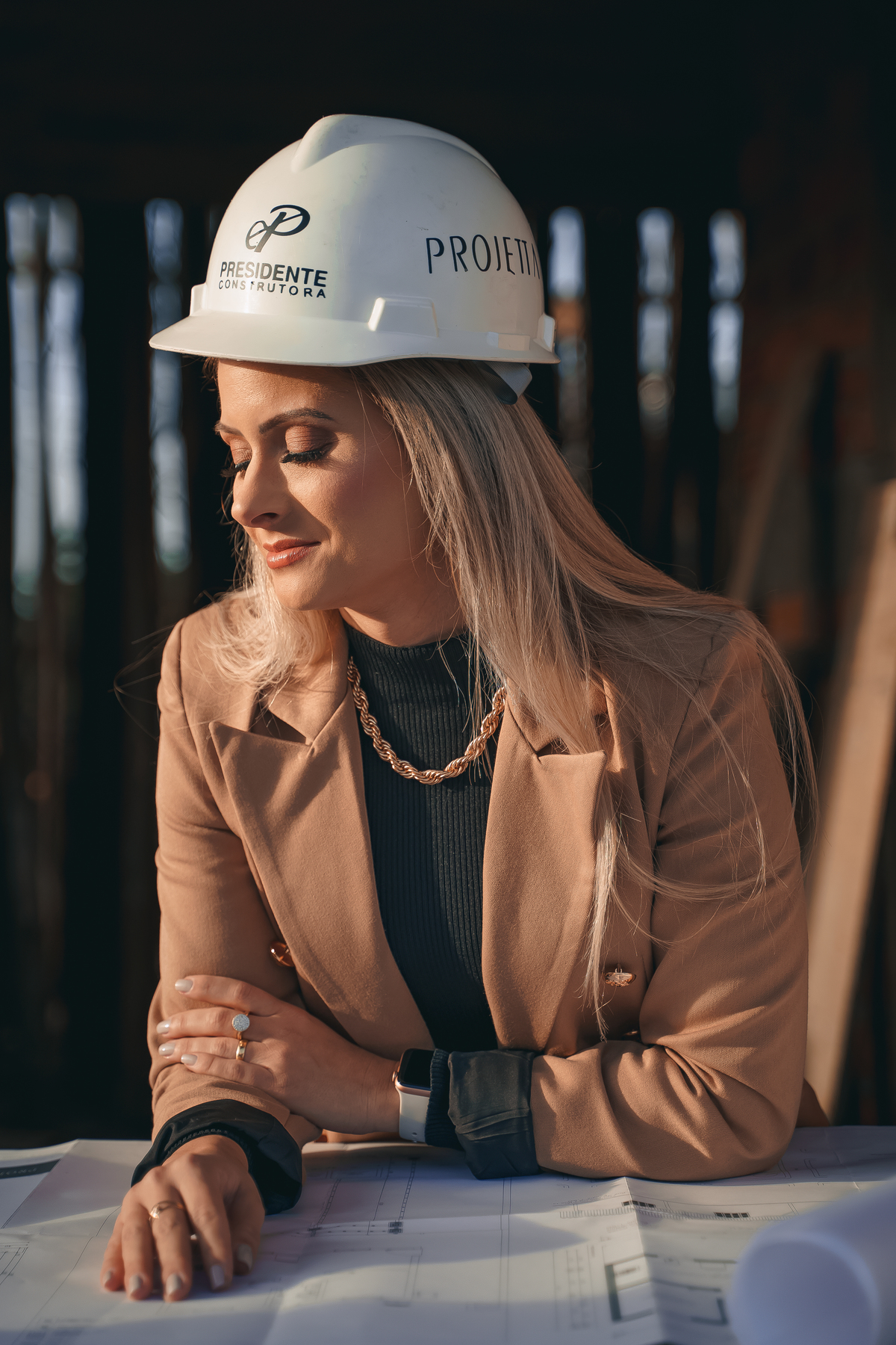 ensaio feminino empresarial profissional engenheira em tramandai na obra