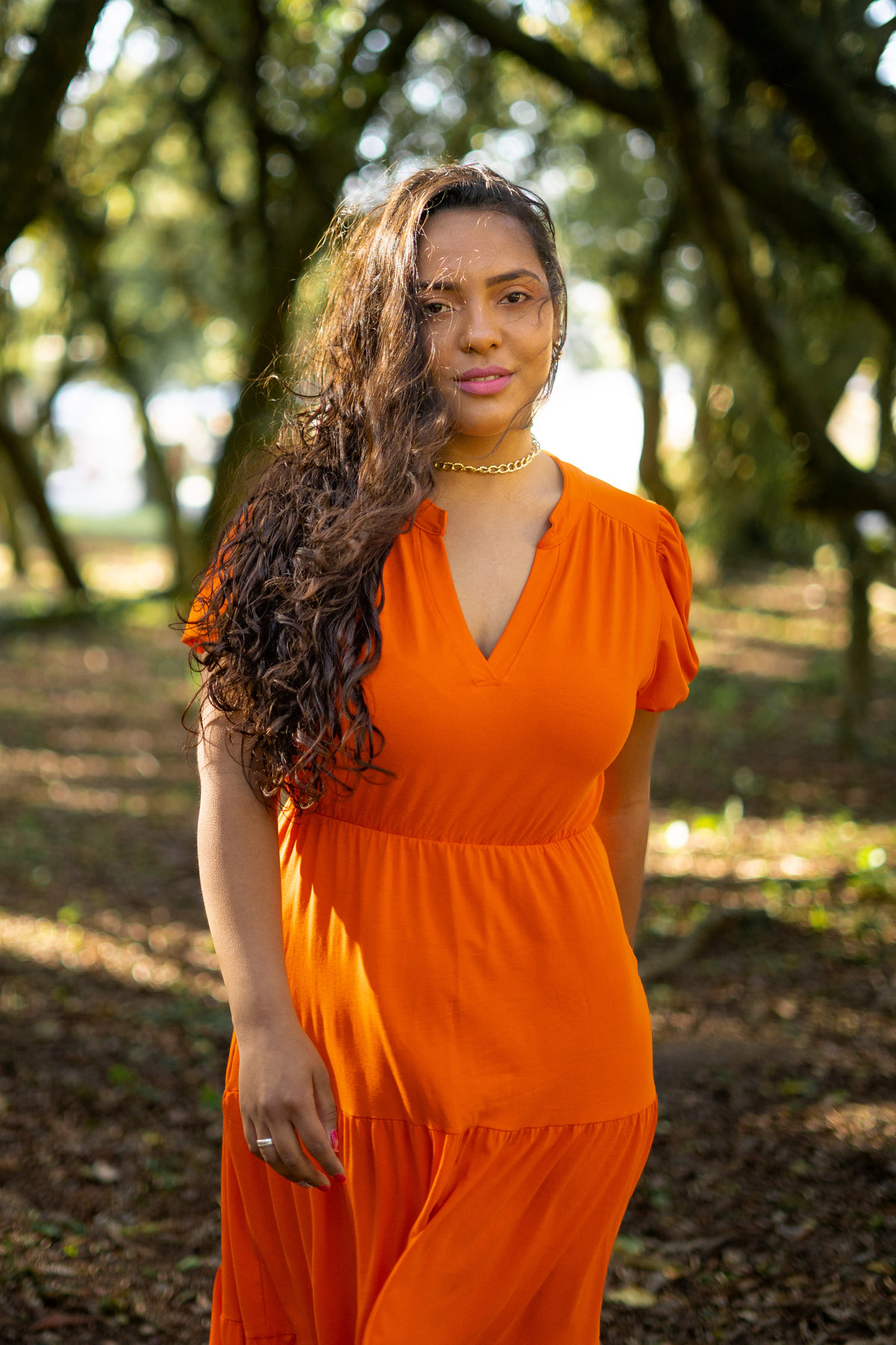 ensaio feminino externo em cafeteria em tramandaí rio grande do sul com julia motti fotografia