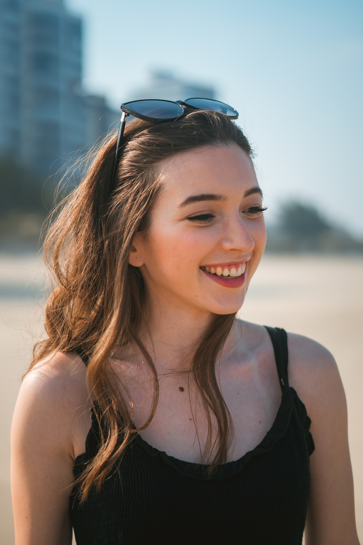 ensaio feminino na cafeteria e na praia em tramandaí ensaio interno e externo
