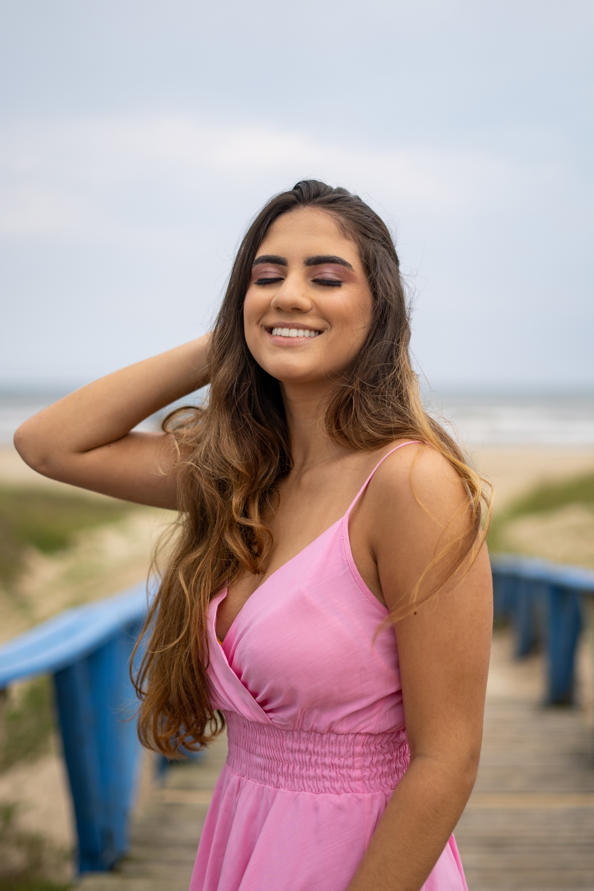 ensaio feminino externo ensaio na praia em tramandai julia motti fotografia