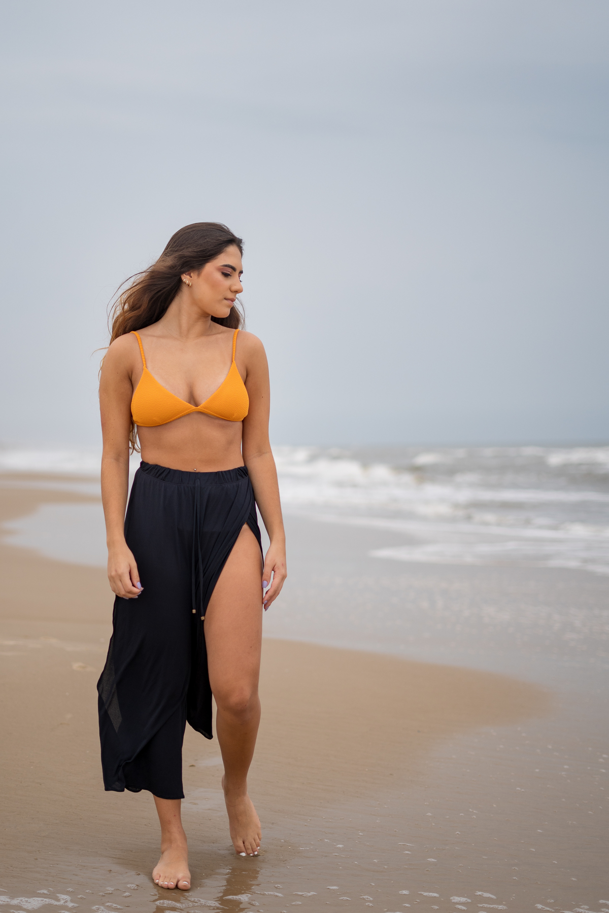 ensaio feminino externo ensaio na praia em tramandai julia motti fotografia