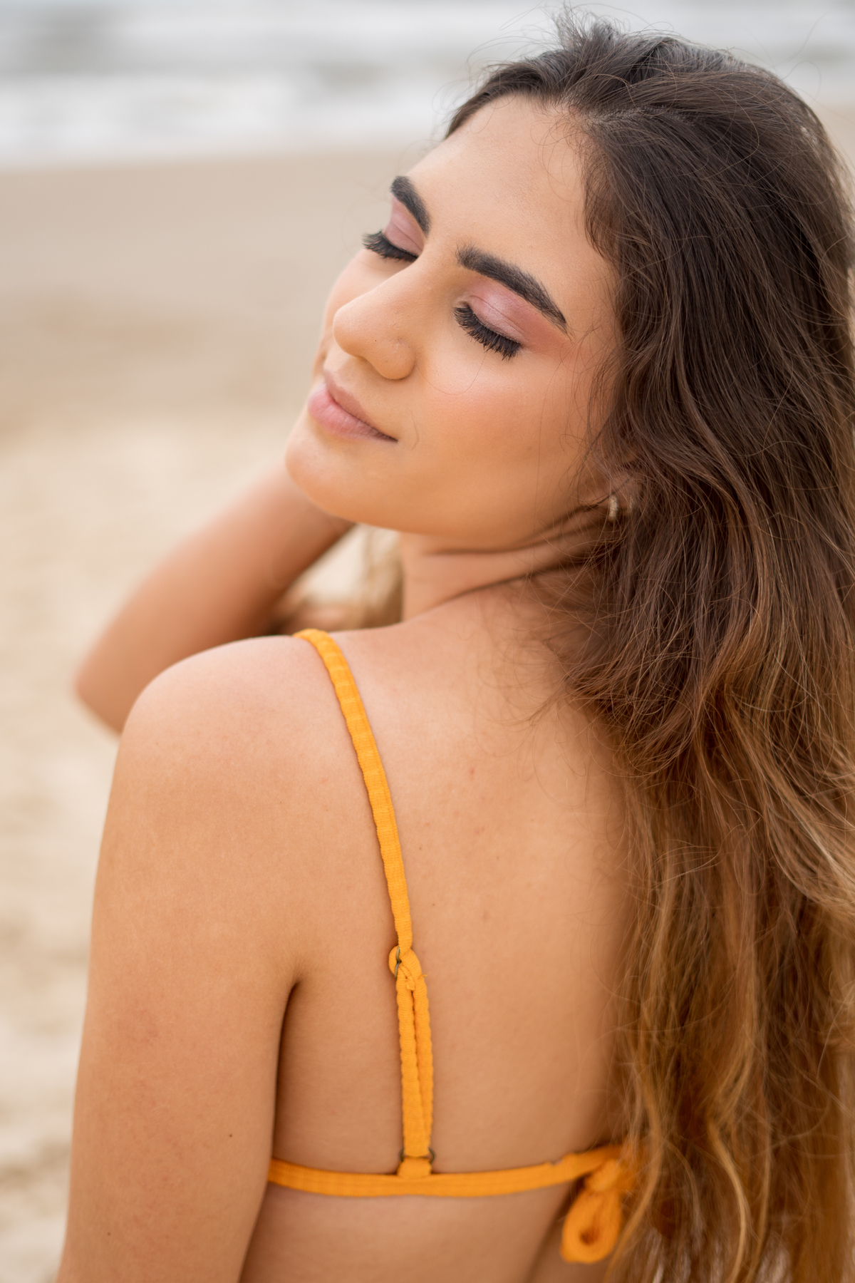 ensaio feminino externo ensaio na praia em tramandai julia motti fotografia