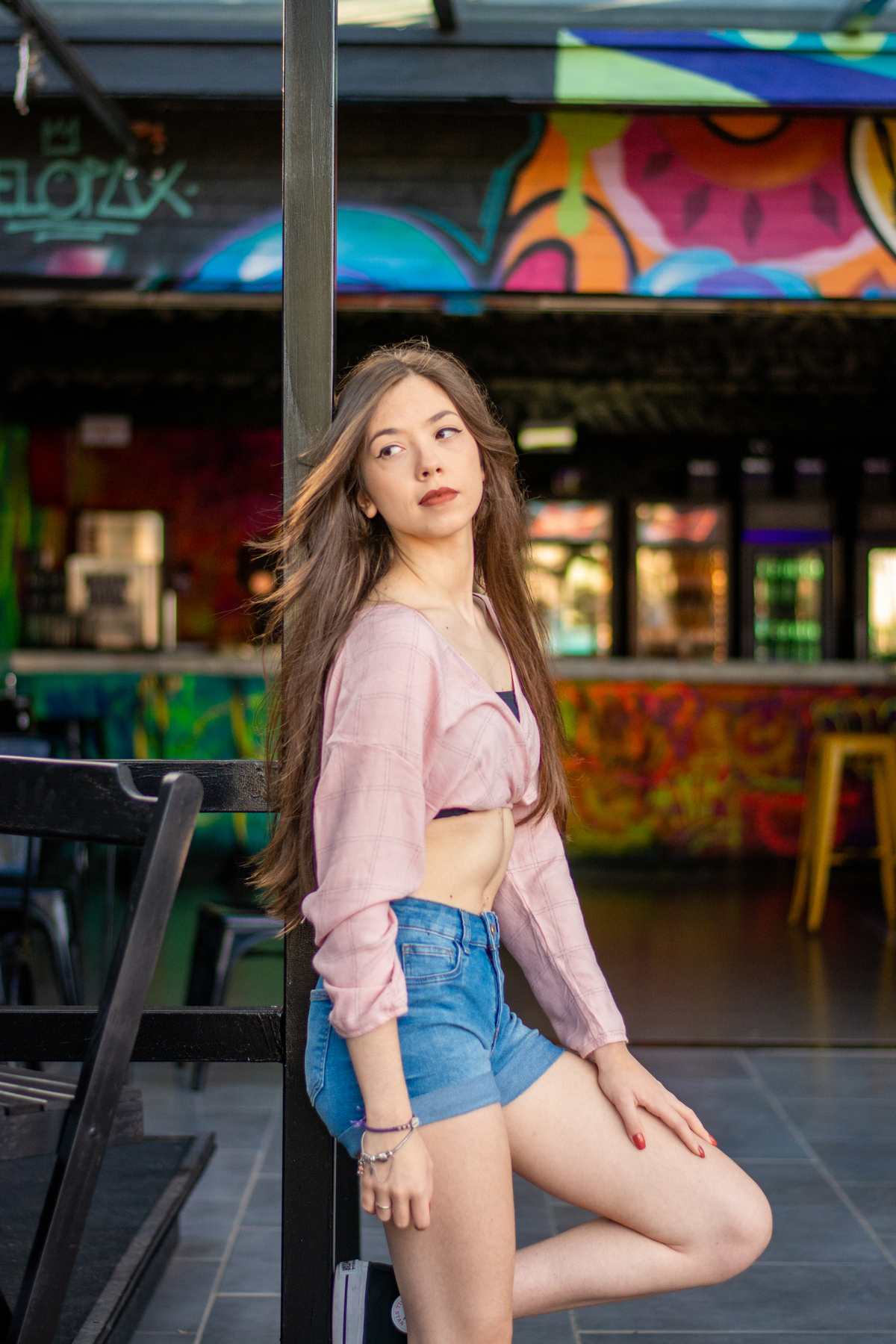 ensaio feminino interno na Ink Fusion Tattoo Bar, em Imbé-RS, fotógrafa Julia Motti Fotografia, 