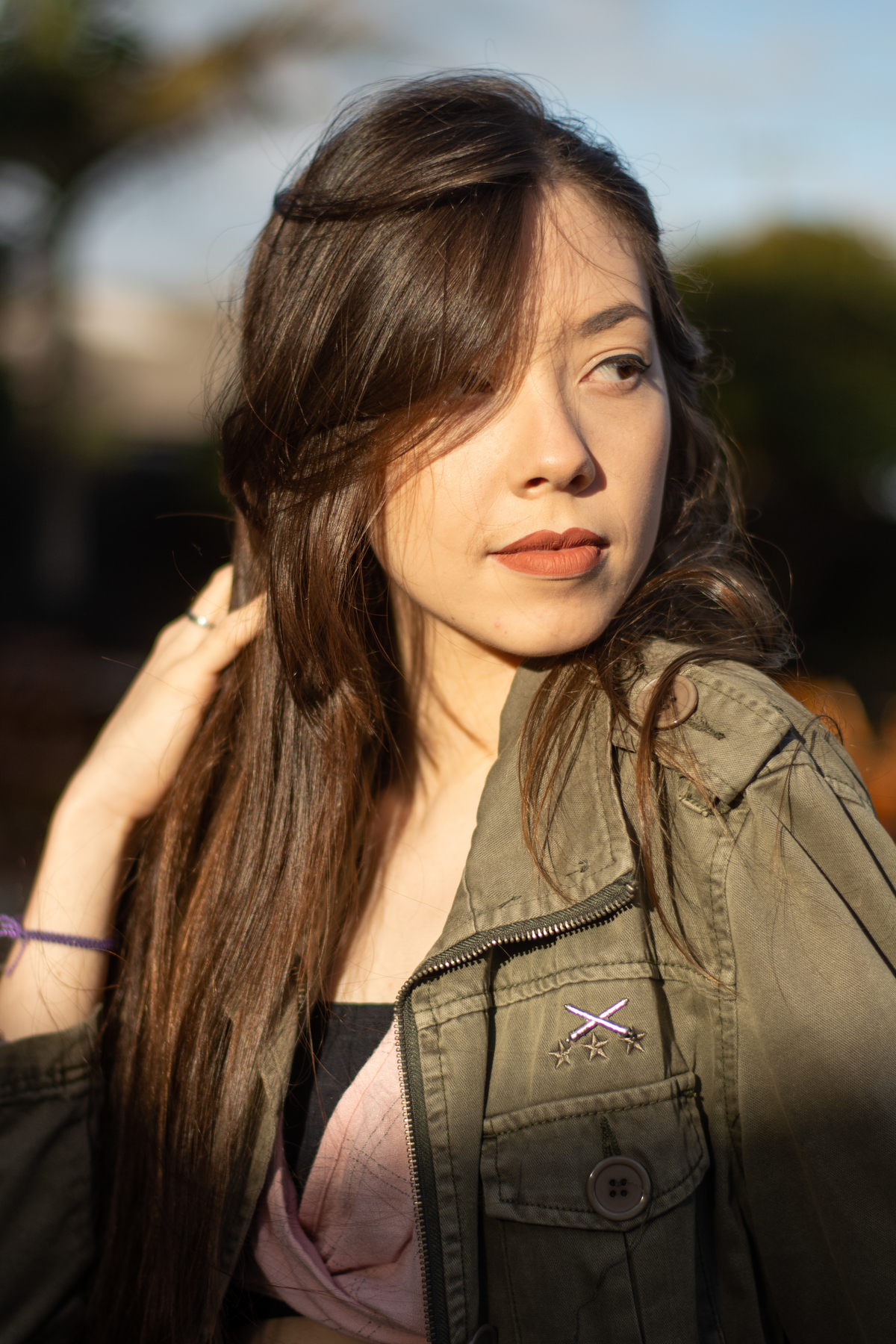 ensaio feminino interno na Ink Fusion Tattoo Bar, em Imbé-RS, fotógrafa Julia Motti Fotografia, 