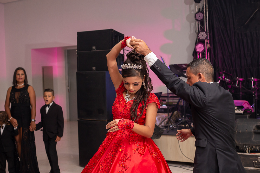 decoração de 15 anos em alta floresta a bela e a fera
