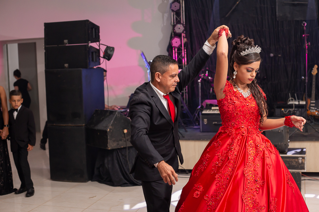 decoração de 15 anos em alta floresta a bela e a fera