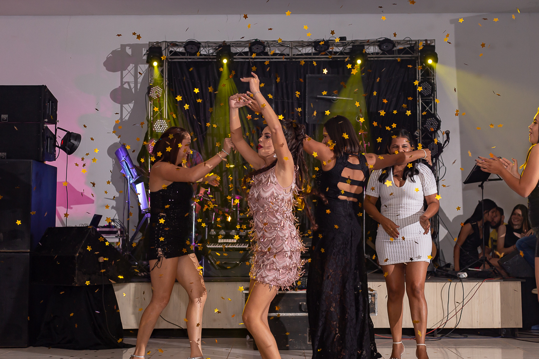 decoração de 15 anos em alta floresta a bela e a fera