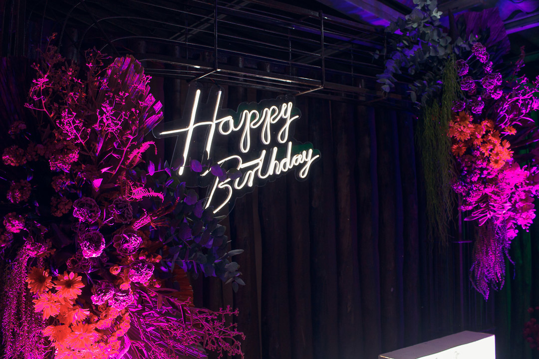 Festa e decoração de aniversario de 15 anos em Alta Floresta