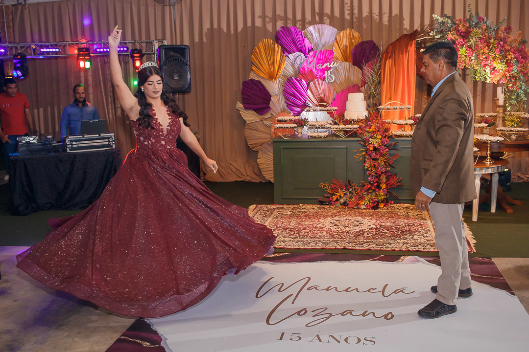 Festa e decoração de aniversario de 15 anos em Alta Floresta