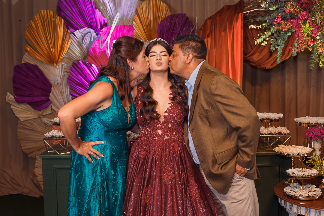 Festa e decoração de aniversario de 15 anos em Alta Floresta