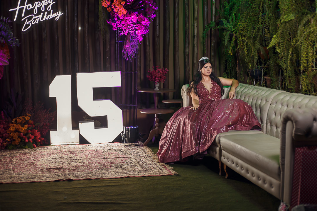 Festa e decoração de aniversario de 15 anos em Alta Floresta