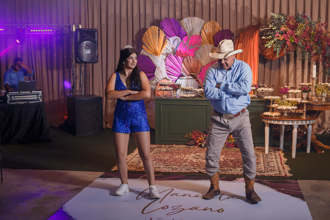 Festa e decoração de aniversario de 15 anos em Alta Floresta