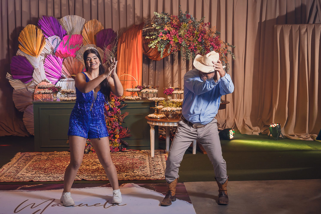 Festa e decoração de aniversario de 15 anos em Alta Floresta