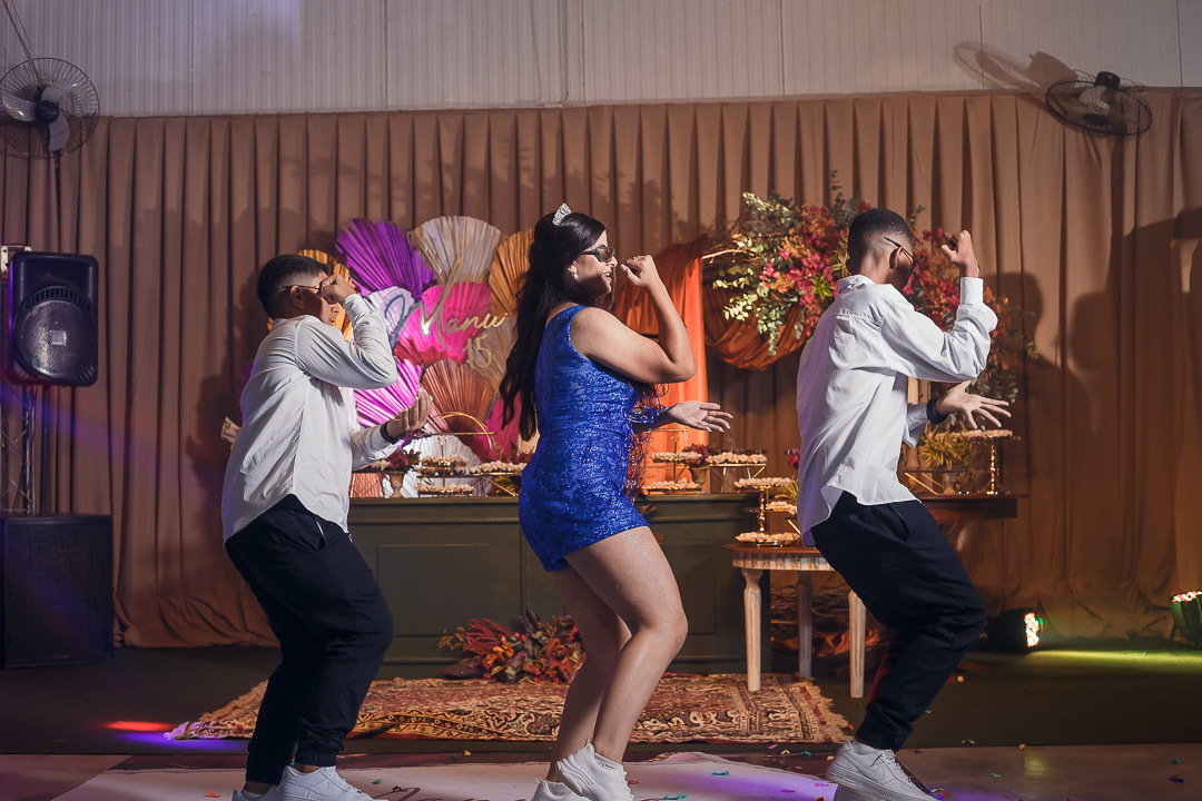 Festa e decoração de aniversario de 15 anos em Alta Floresta