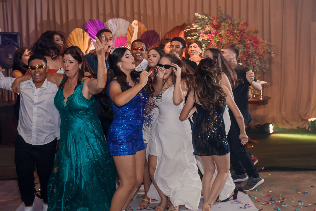 Festa e decoração de aniversario de 15 anos em Alta Floresta