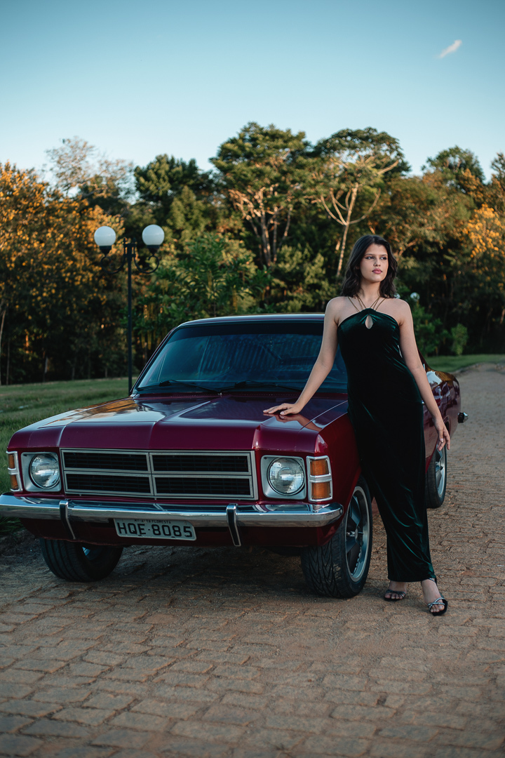 Ideias de fotos com carros para ensaio de aniversario