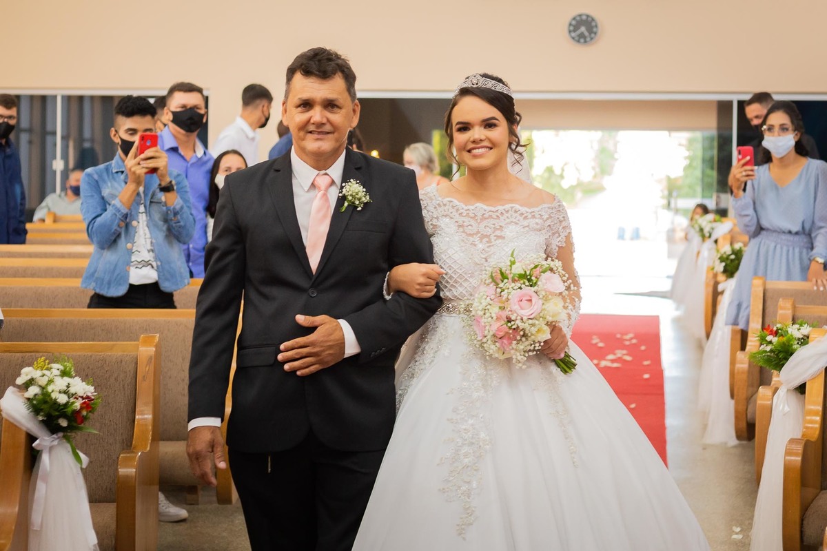 Casamento na igreja em alta floresta