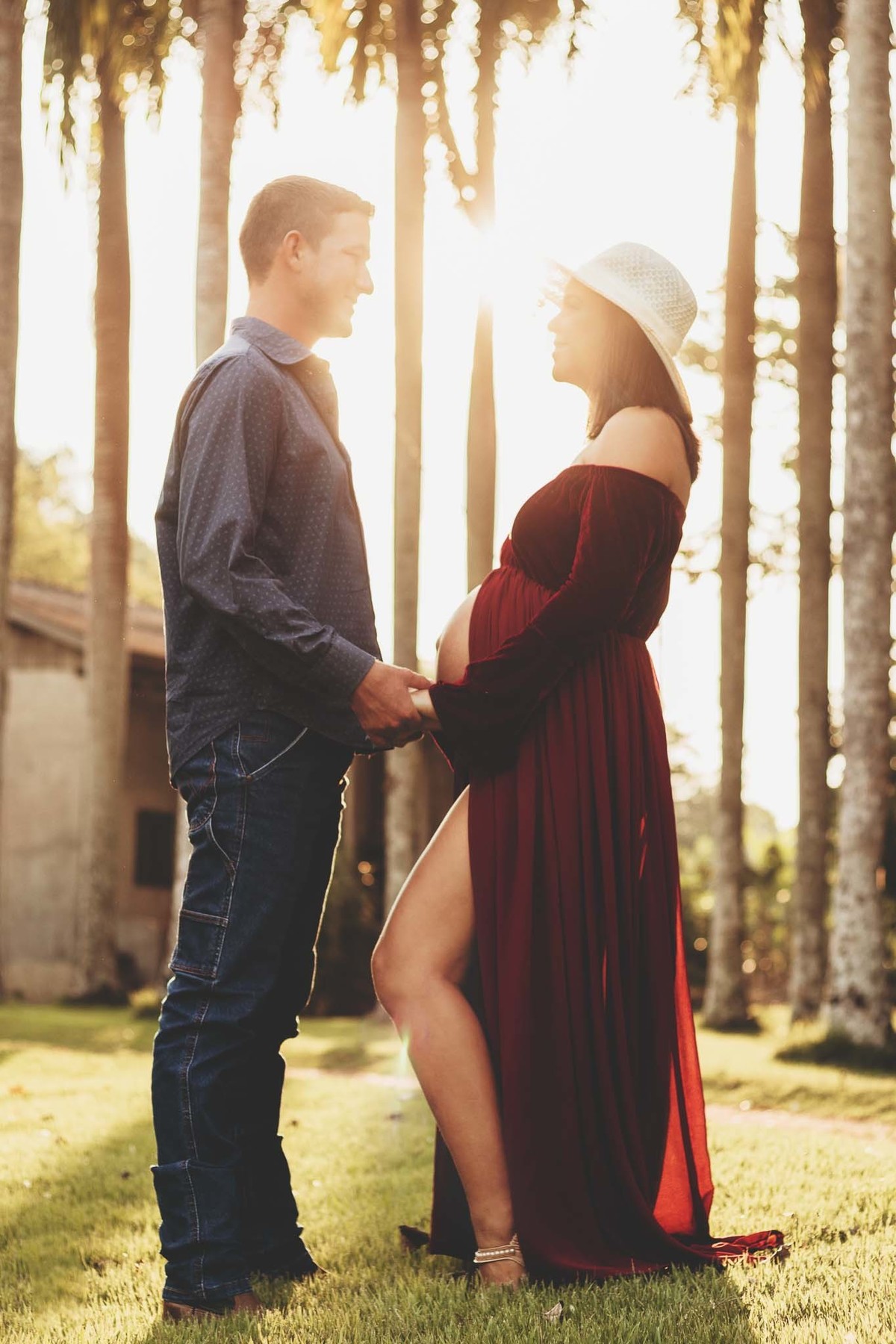 Ensaio gestante no por do sol em Alta Floresta