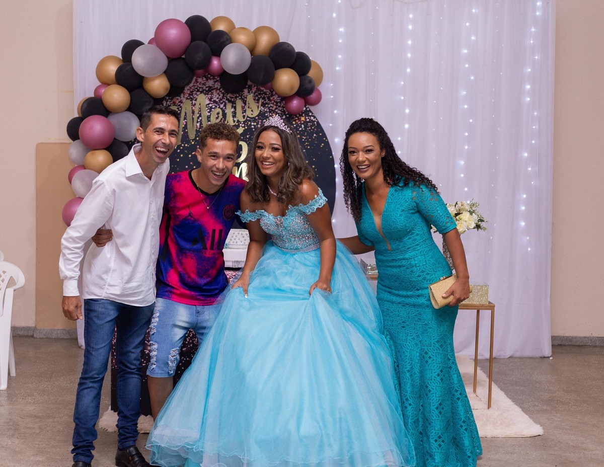 Festa de aniversario debutante em alta floresta
