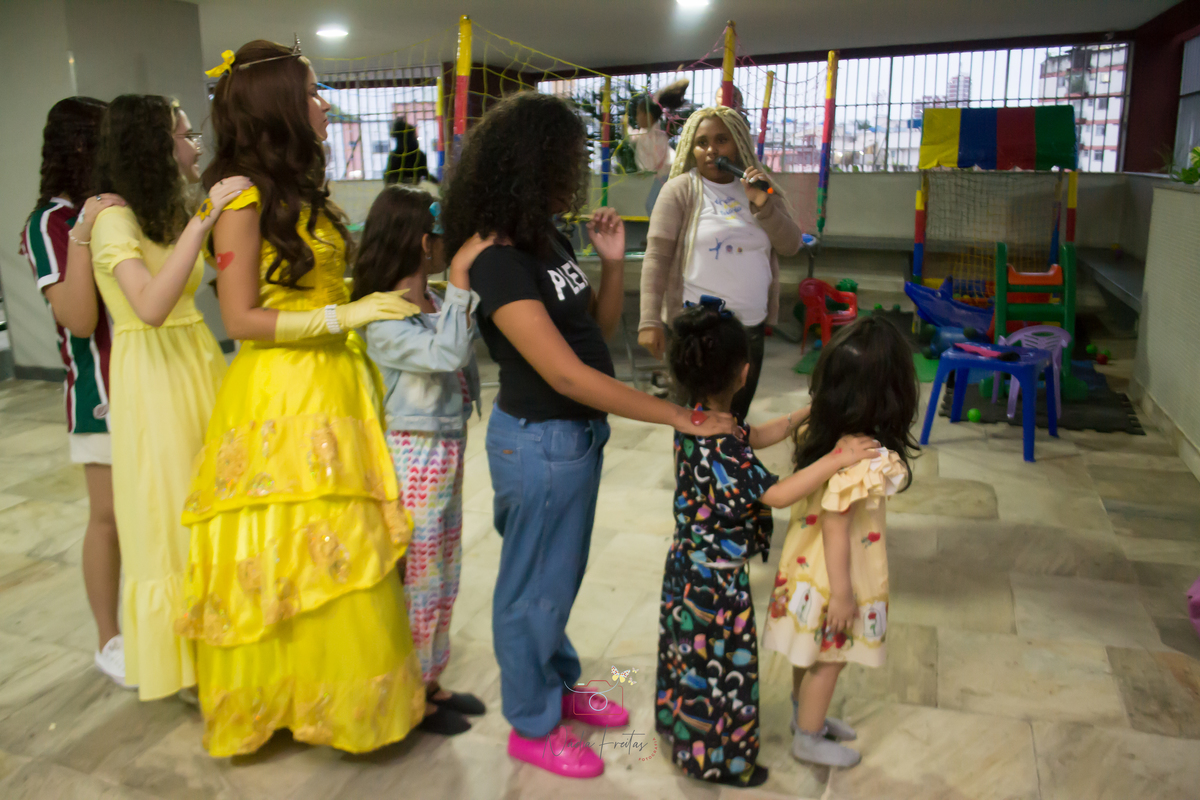 festa-infantil-a-bela-e-a-fera-lins-rj