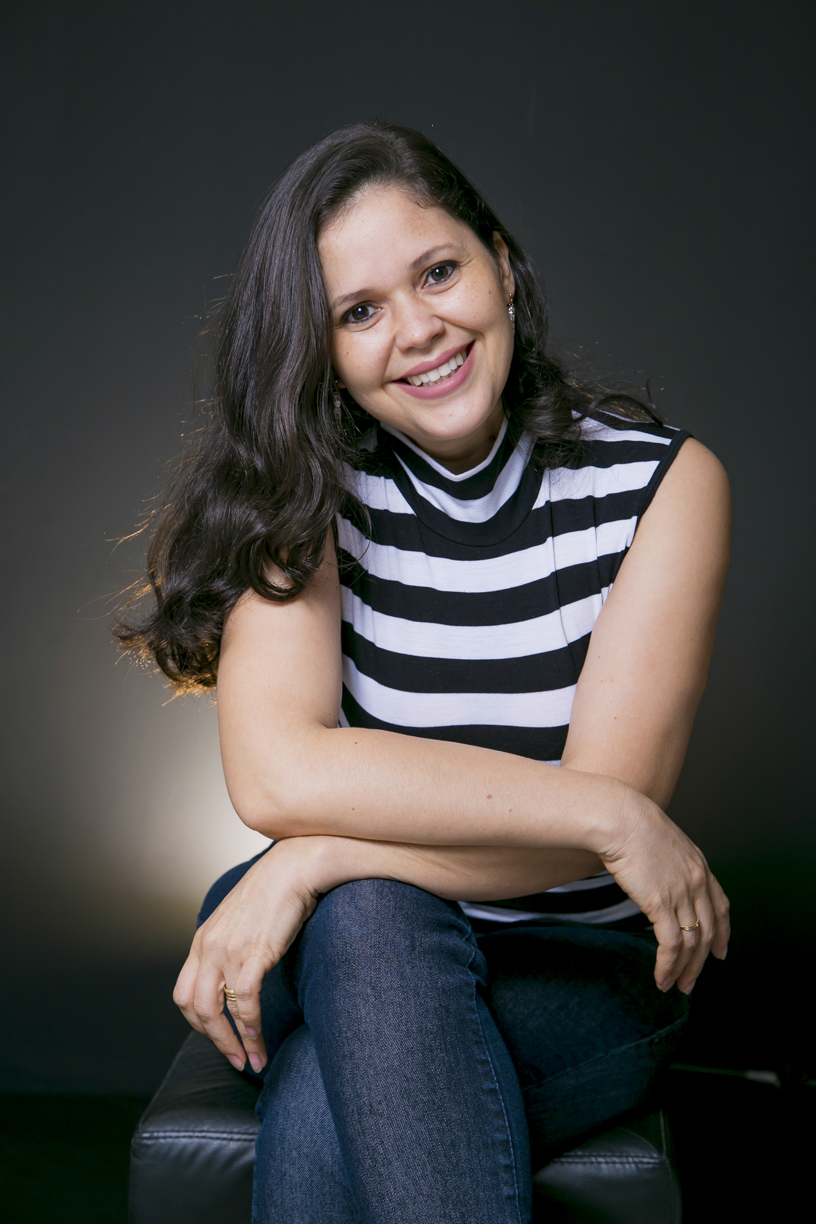 ANGELINA BRUNELO BRUNELO FOTOGRAFIA BRAÇOS CRUZADOS