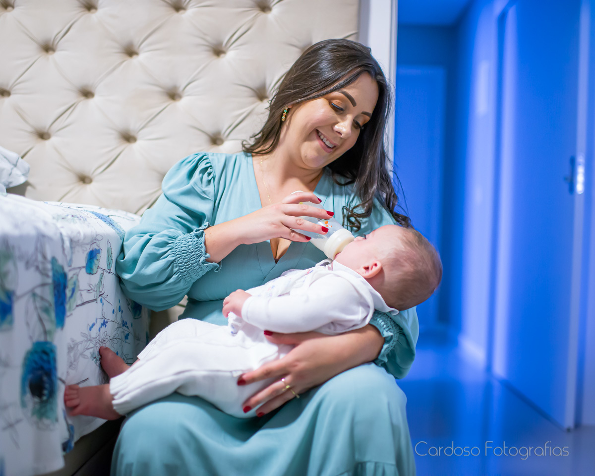 Fotografia de bebê em casa