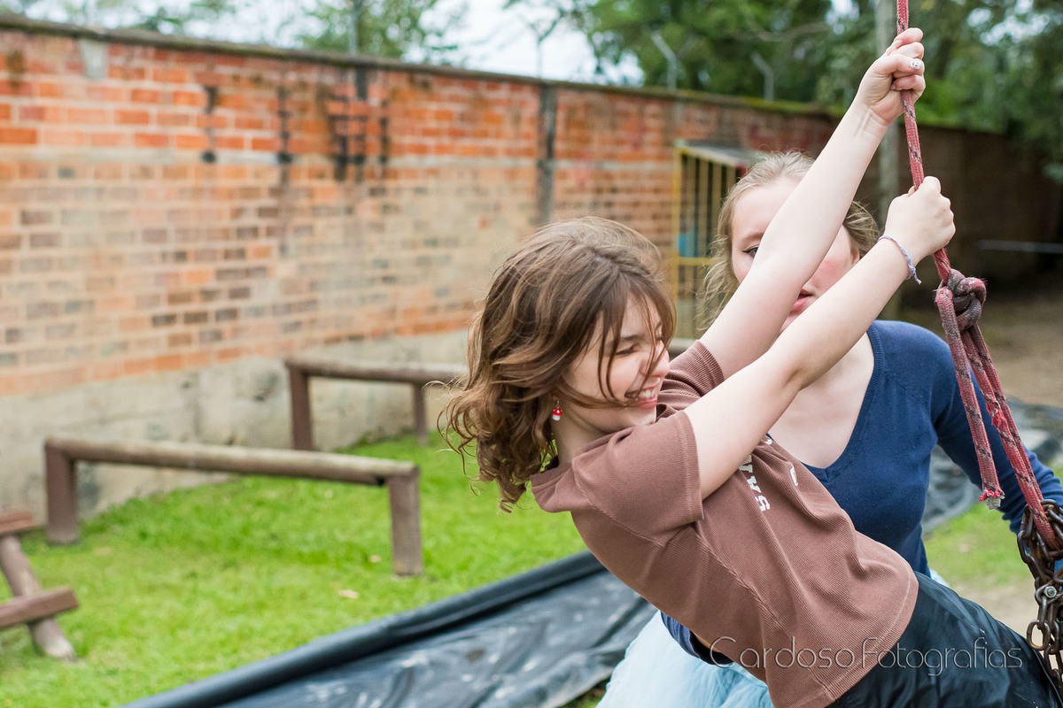 Oficina da Tia débora com brincadeiras para as crianças