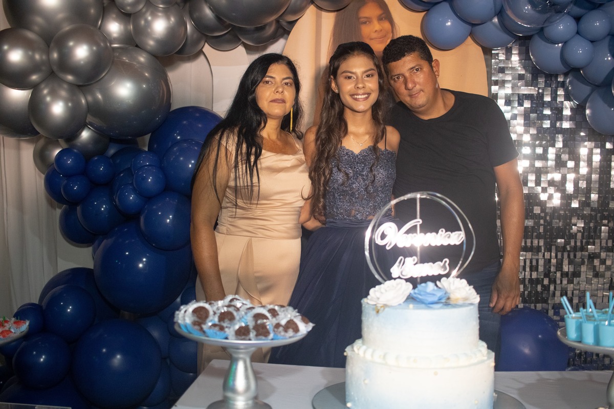 15 anos verônica Debutante-  Fotos 15 anos -Fotografa em Igaratinga Fotografa em São Gonçalo do Pará MiriamFaria Fotografia-1