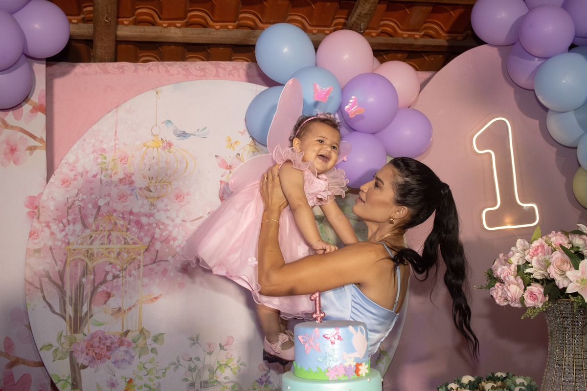 Aniversário 1 ano Helena- Pesque e pague Juarez Igaratinga - Minas Gerais Fotógrafa em Igaratinga Fotógrafa Em são Gonçalo do Pará - Miriam Faria