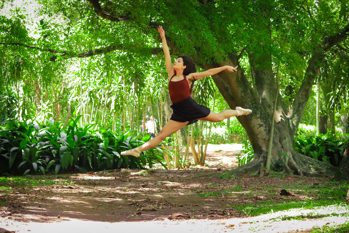 bailarina saltando
