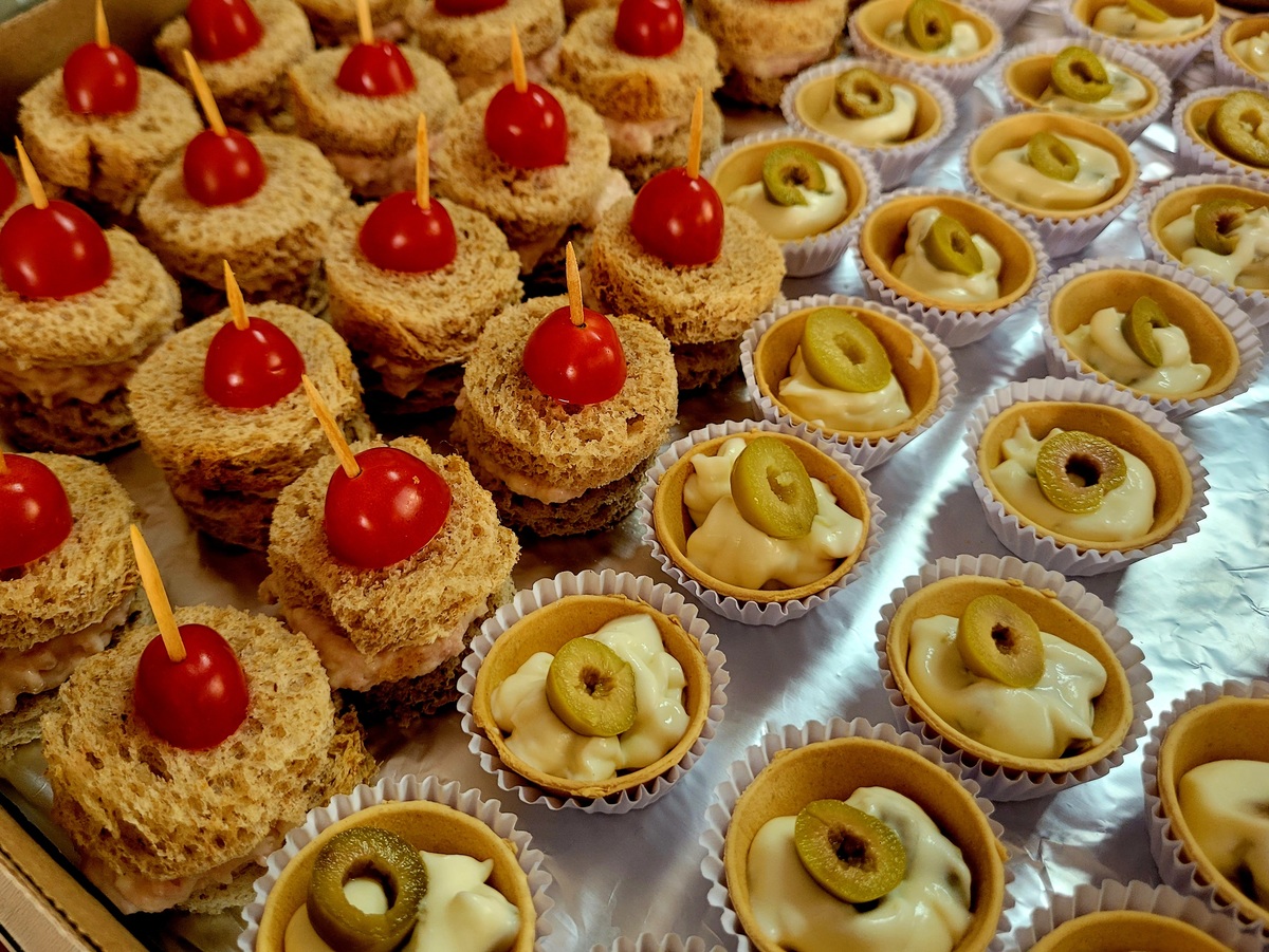 Canapés e Barquetes