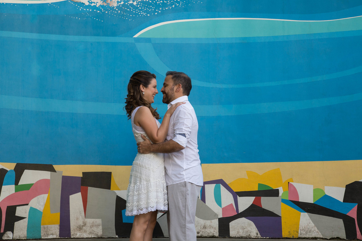 ensaio pre wedding feito na praia de Santos - SP, ensaio de família, feito pela fotografa sabrina lemes