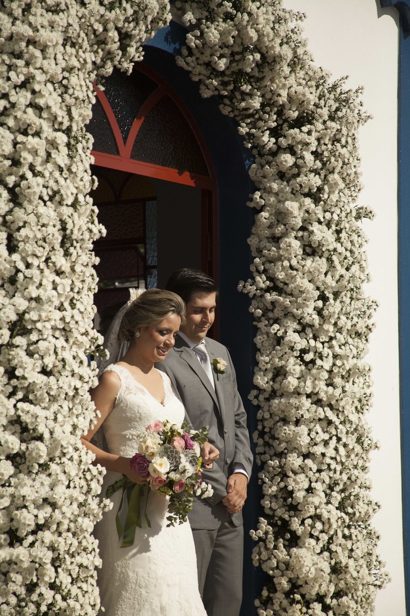Casamento feito em Minas Gerais, fazenda da família, casamento de dia, ao ar livre, decoração rústica, fotografia de casamento, por sabrina lemes fotografia, fotógrafa de poços de caldas.