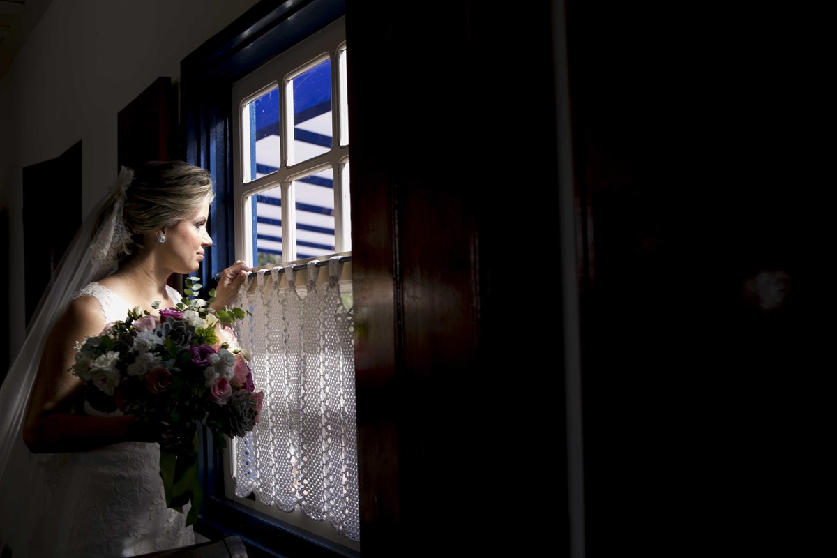Casamento feito em Minas Gerais, fazenda da família, casamento de dia, ao ar livre, decoração rústica, fotografia de casamento, por sabrina lemes fotografia, fotógrafa de poços de caldas.