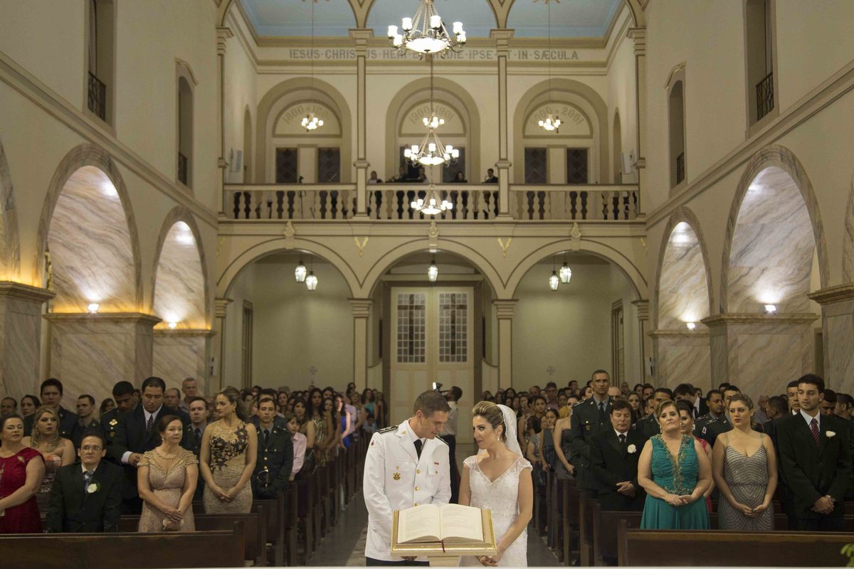 Casamento sul de Minas Gerais, por sabrina lemes fotografia, make de noiva classico, Catedral de Campanha, vestido de noiva classico