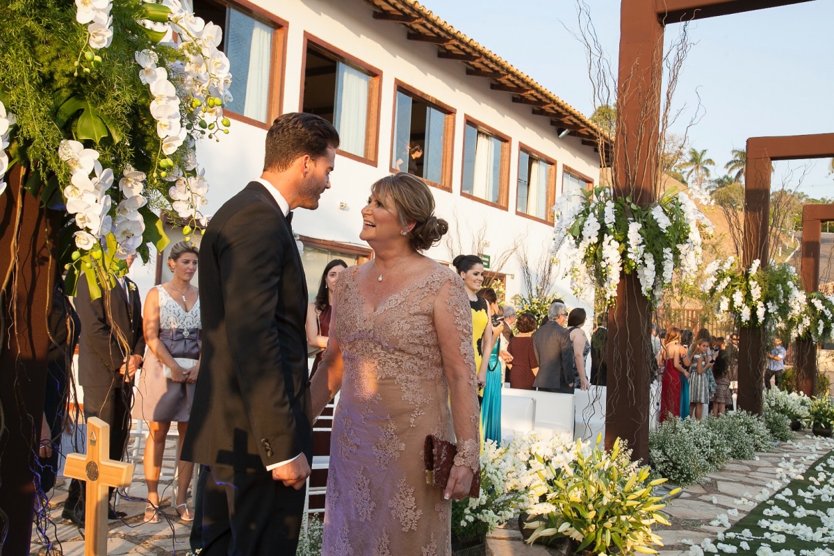 Casamento realizado em Varginha - MG, ao ar livre, cerimonia e festa de casamento inesquecíveis.