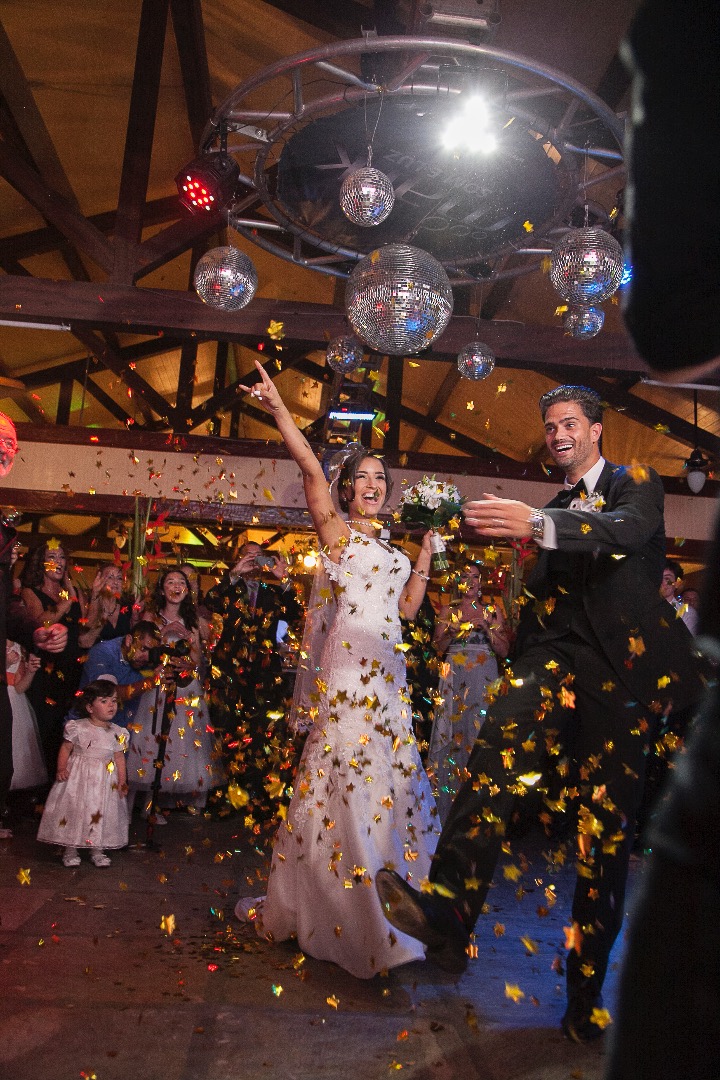 Casamento realizado em Varginha - MG, ao ar livre, cerimonia e festa de casamento inesquecíveis.